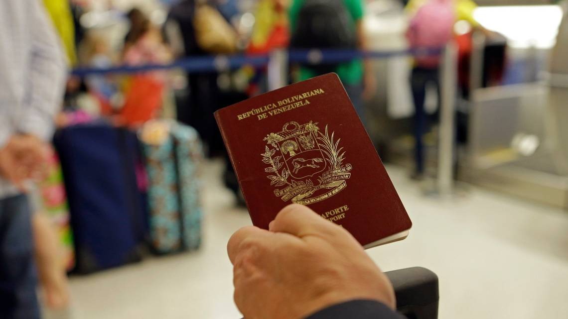 Así es el trámite en el Saime por pasaporte dañado