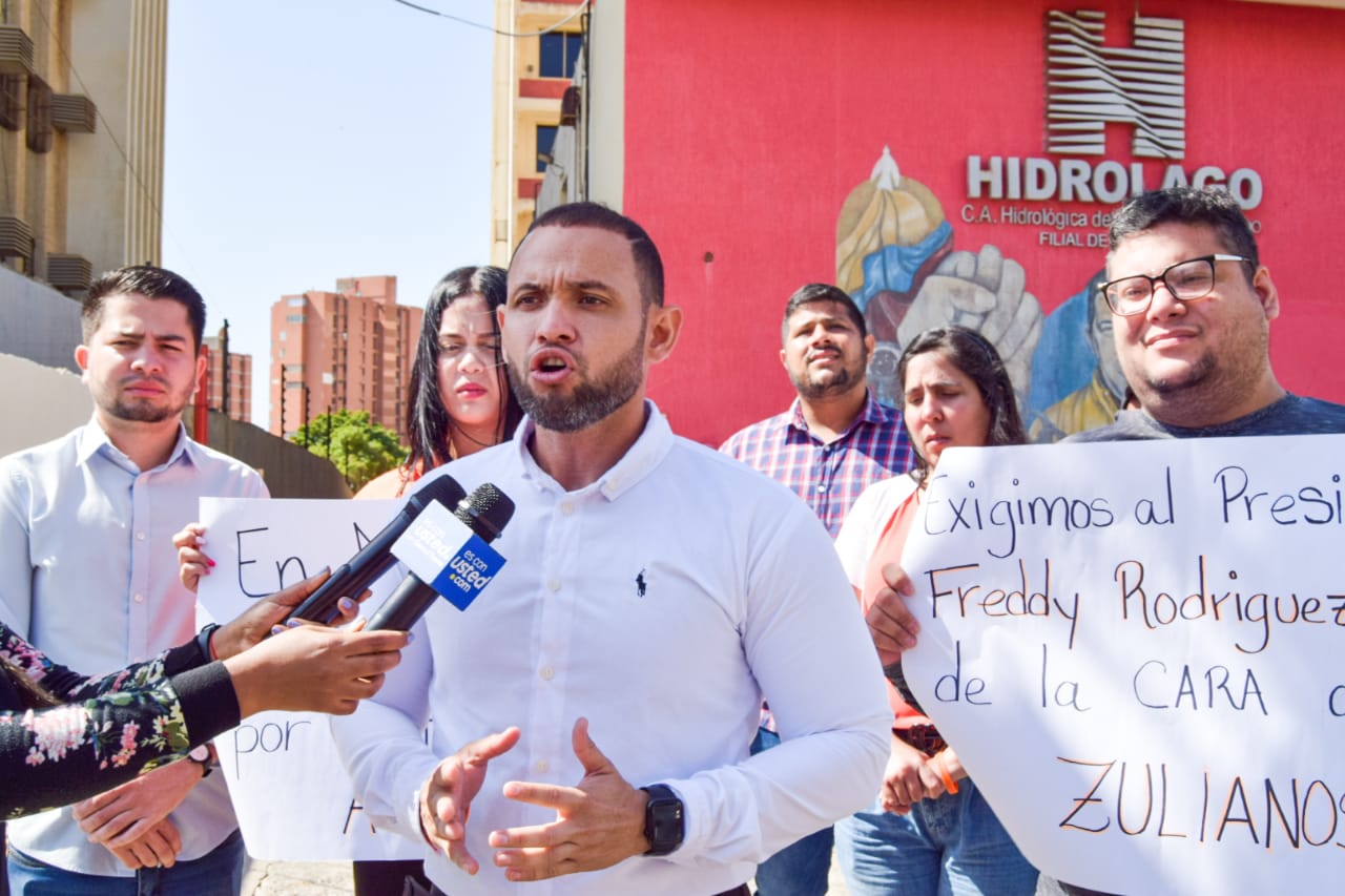 Marabinos exigen a Maduro recibir agua potable por tubería