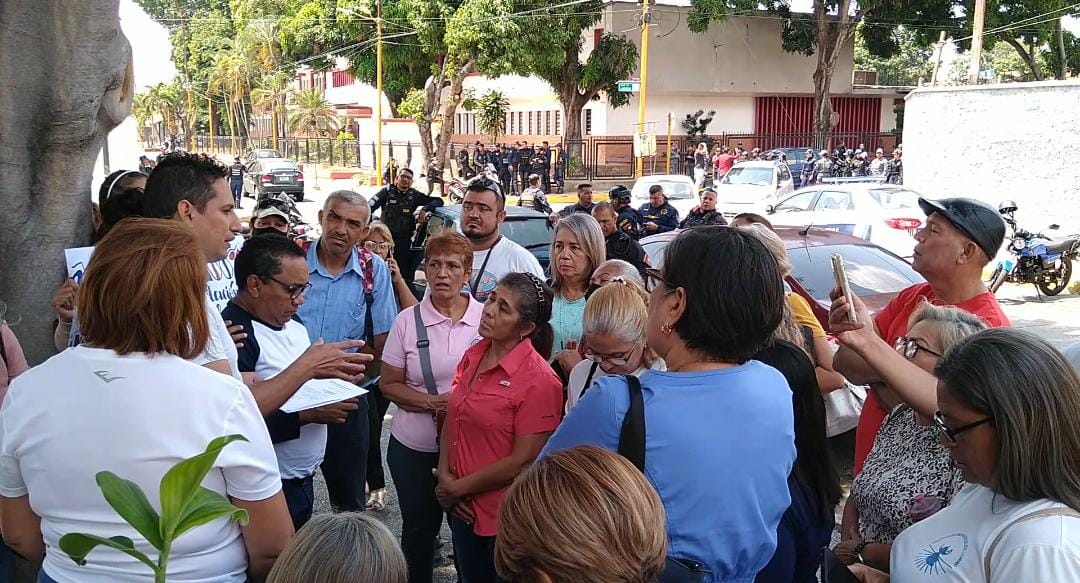 Enfermeros en Carabobo piden detener jubilaciones “irregulares” que aumenta déficit de personal en centros de salud