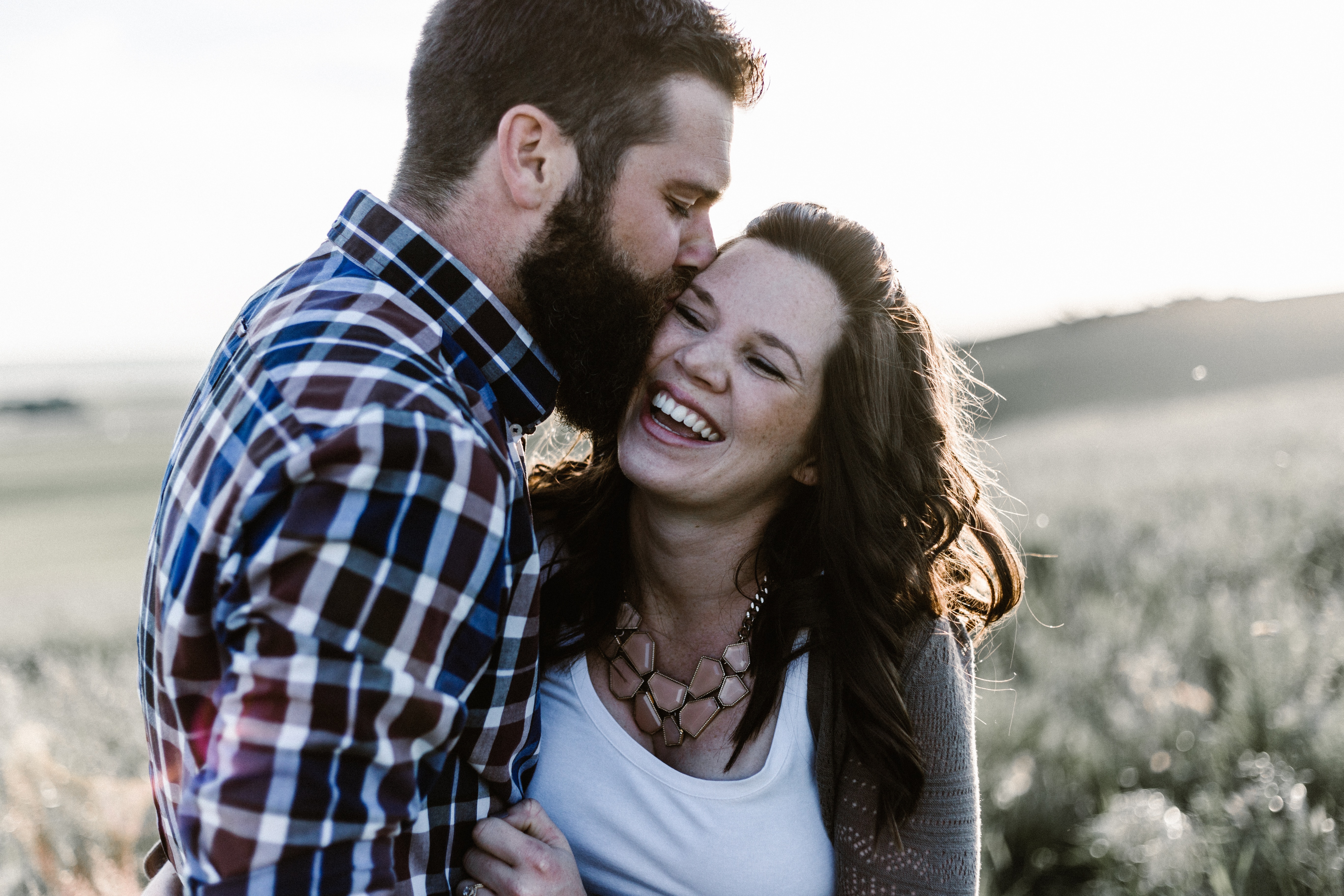 Este es el motivo por el que te gusta otra persona, aunque seas feliz en tu relación