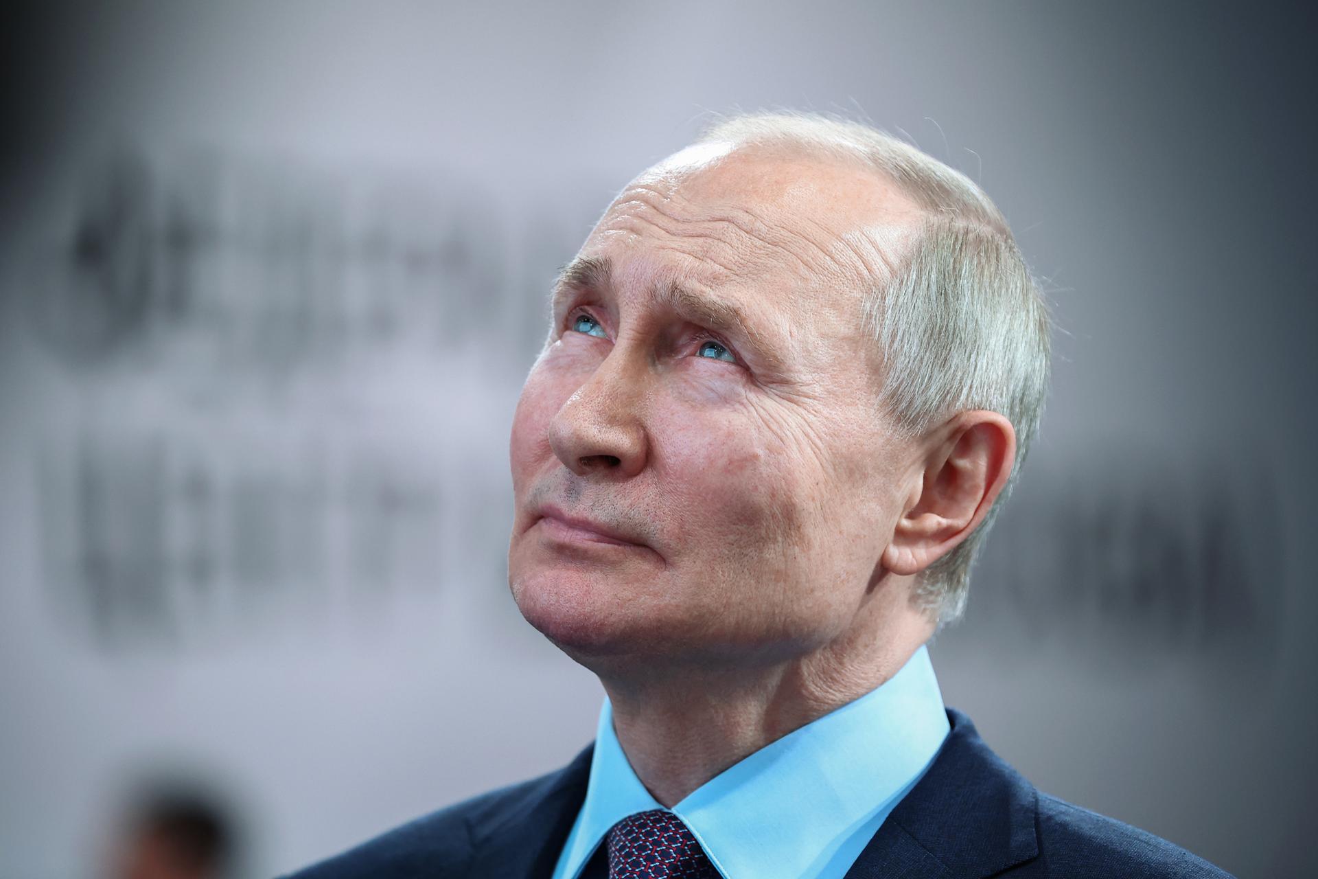 Putin estaría dispuesto a discutir soluciones para acabar con la guerra en Ucrania, anuncia el Kremlin