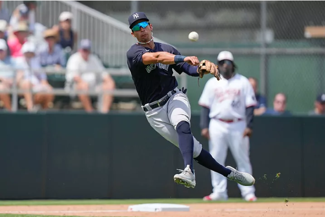 Oswaldo Cabrera, el fenómeno venezolano que se gana su lugar como titular con los Yankees