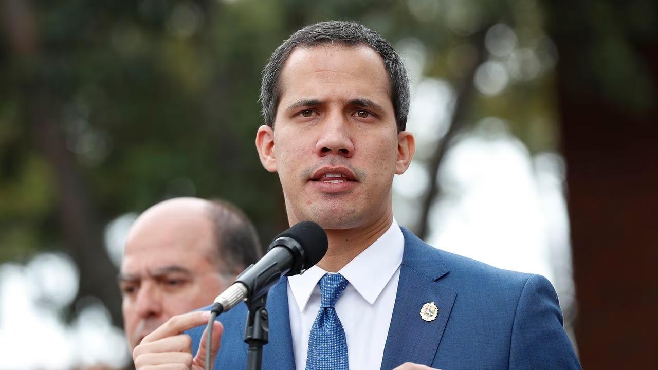 “Un partido no puede destruir la fe de centenas de millares”, así recordó Juan Guaidó a Rómulo Betancourt