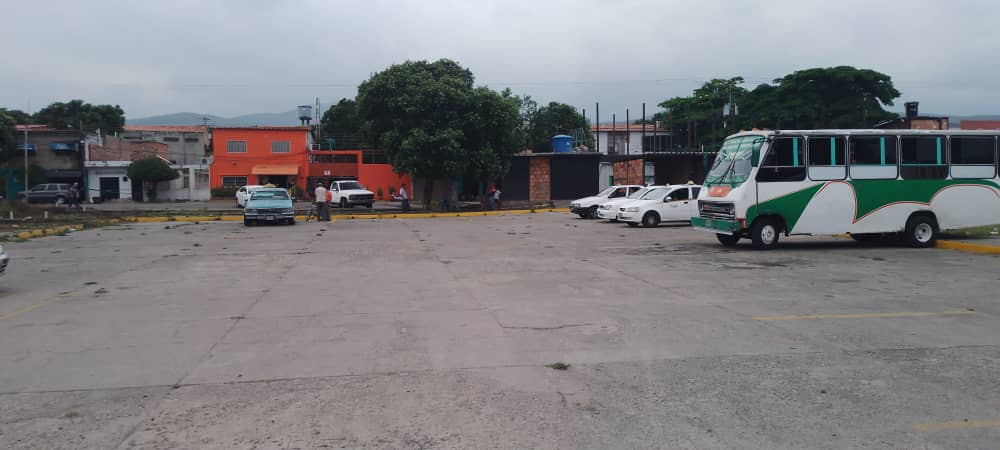 Transportistas de Ureña denuncian proliferación de rutas ilegales y poco despacho de gasolina