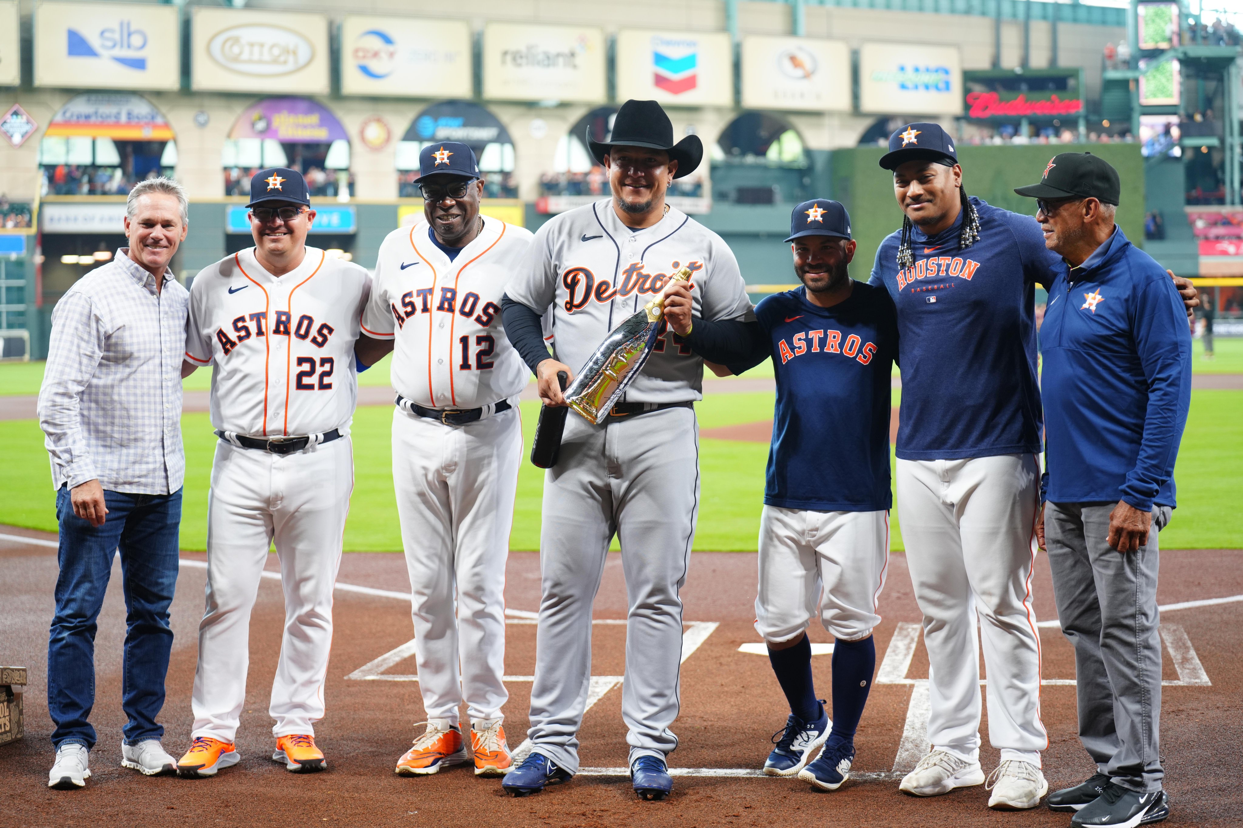 Miguel Cabrera, homenajeado por Astros de Houston (IMÁGENES)