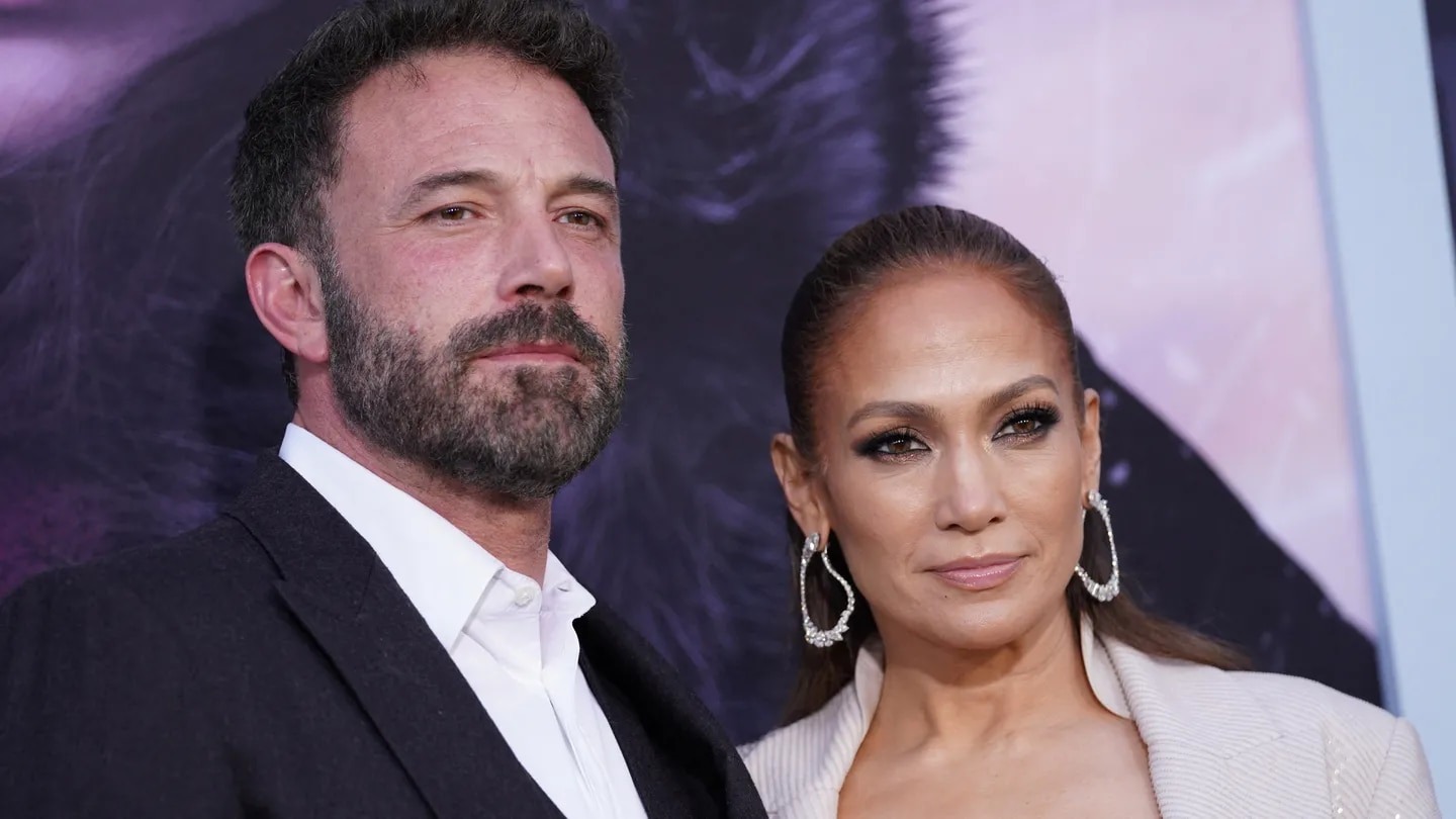 Ben Affleck explica por qué aparece tan serio en público con Jennifer Lopez