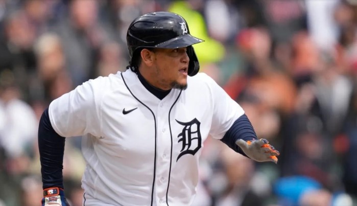 Miguel Cabrera imparable: soltó doble y se acerca a los inolvidables Tony Gwynn y Hank Aaron (VIDEO)