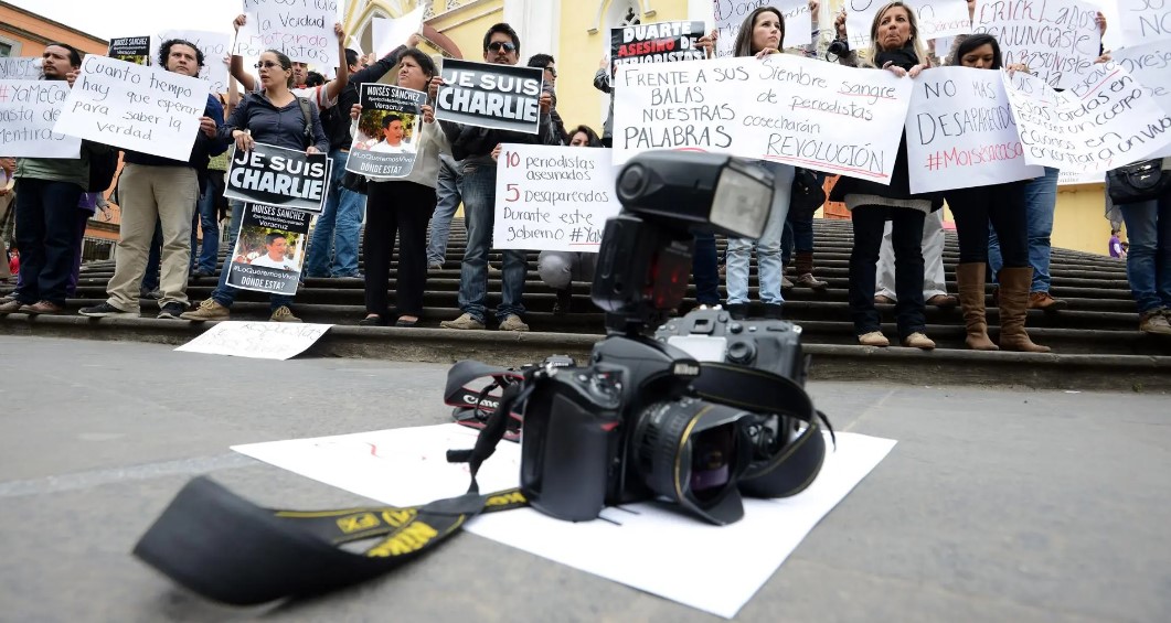 Asesinatos, persecución y exilio: el periodismo está bajo ataque en Centroamérica