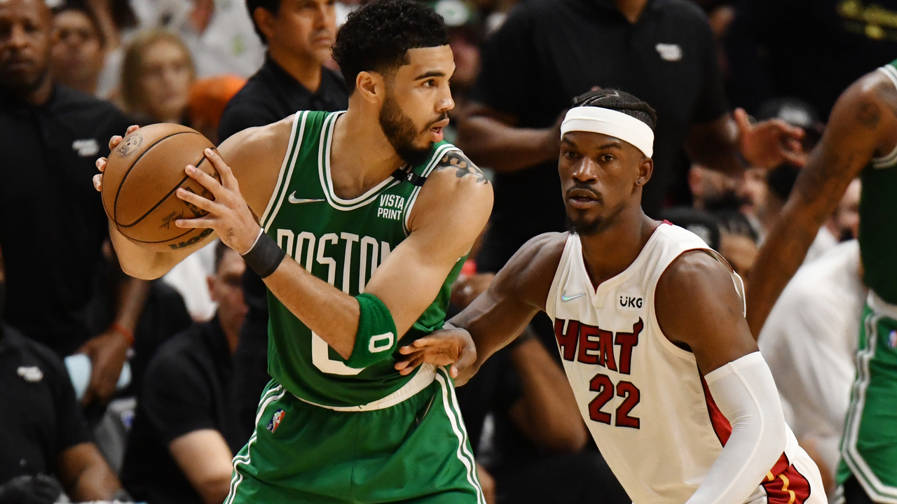 Tatum y Butler reeditan un duelo de titanes para una puesto en las Finales de la NBA