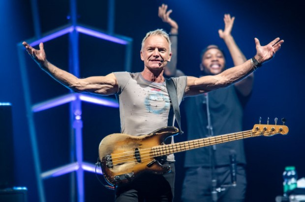 El mítico cantautor Sting predice una “batalla” entre artistas e inteligencia artificial