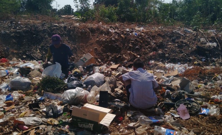 “I have eaten chicken bones and pieces of arepas from the garbage”: humanitarian crisis subjugates families in Zulia