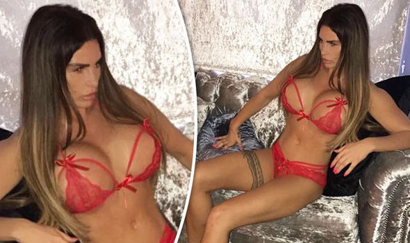 La lucrativa iniciativa de Katie Price: vende besos a sus fans por un precio nada malo