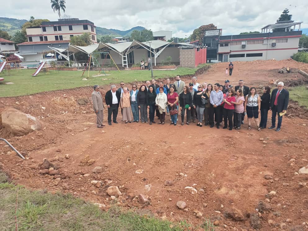 Sin consulta previa, directiva del Colegio de Abogados de Táchira deforestó áreas verdes de la sede gremial