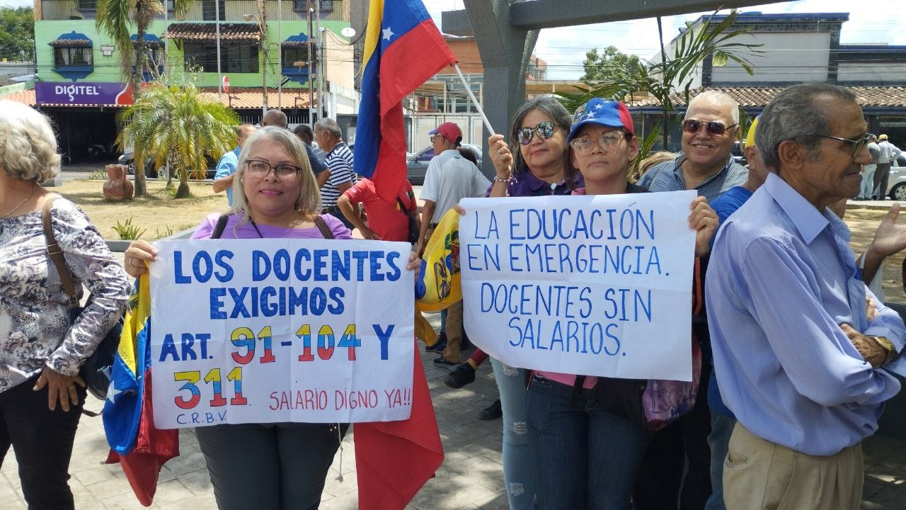 Docentes en Monagas afirman que no hay avances con la ministra chavista de Educación