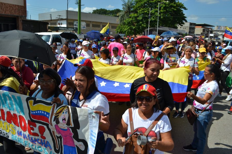 Docentes de Guárico se quedan en la calle hasta lograr la firma de la contratación colectiva