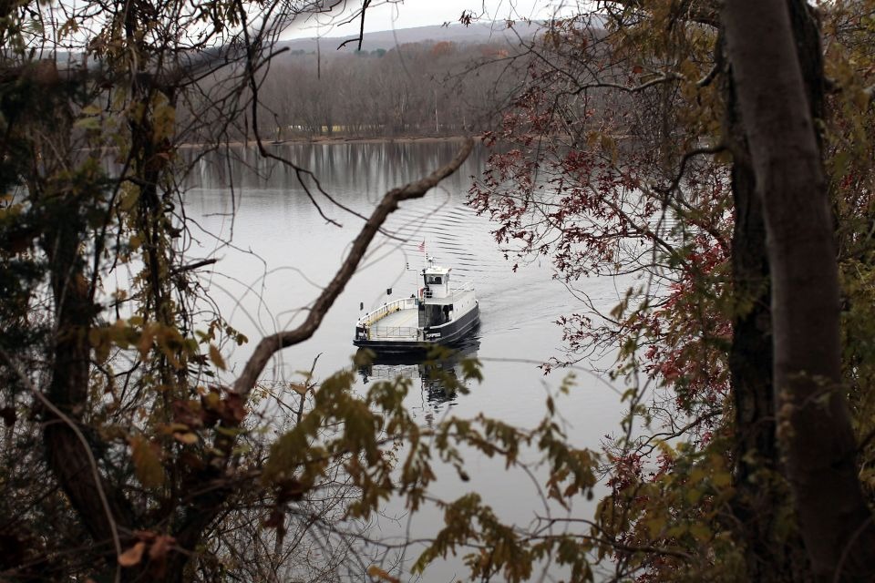 Ahogó a su madre en río de Connecticut para “detener a los demonios” y pensó en matar a toda su familia