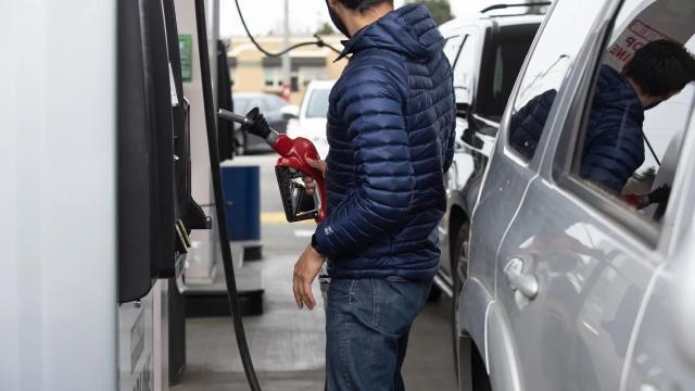 California ya no es el estado con la gasolina más cara de EEUU