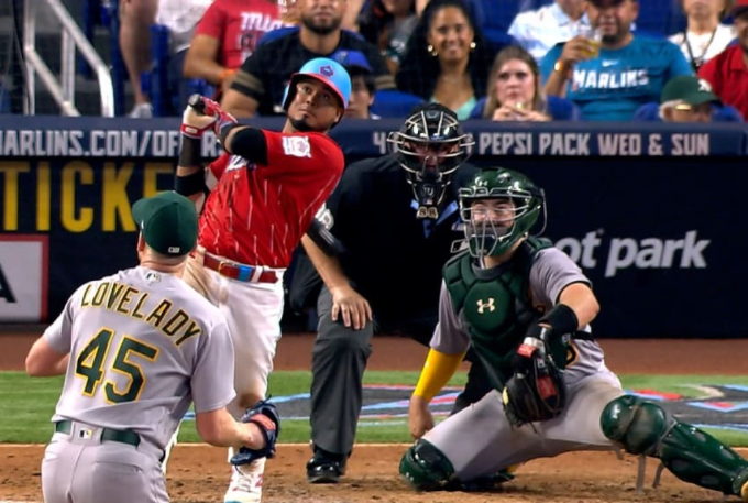 ¡Arepa Power! Luis Arráez, el primer venezolano que batea esta cifra de hits en un partido de Grandes Ligas (VIDEOS)