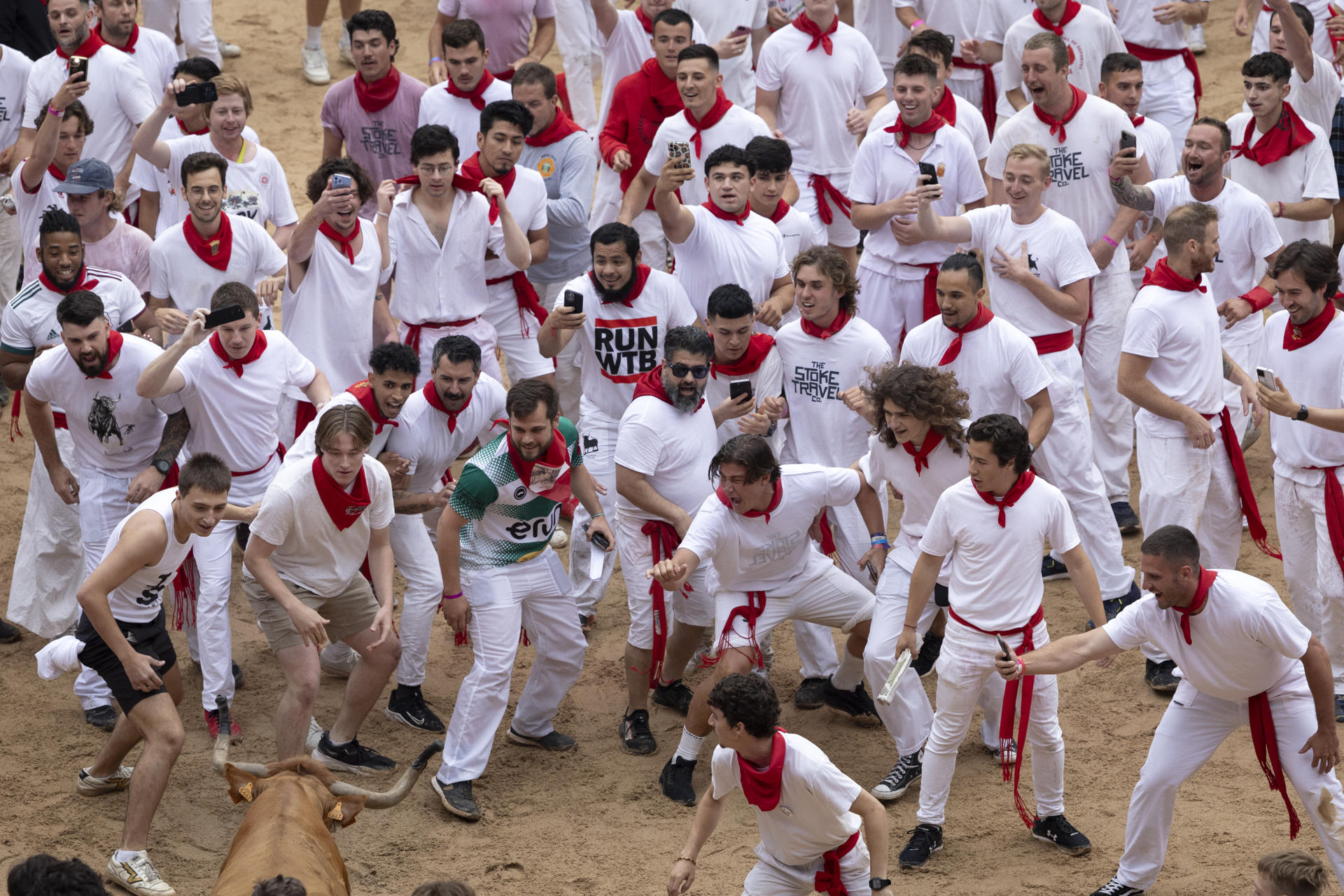 Arrancan los Sanfermines con una carrera rápida, limpia y sin heridas por asta