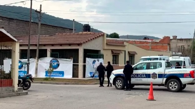 Atropelló y mató a su esposa cuando intentaba sacar su camioneta del estacionamiento