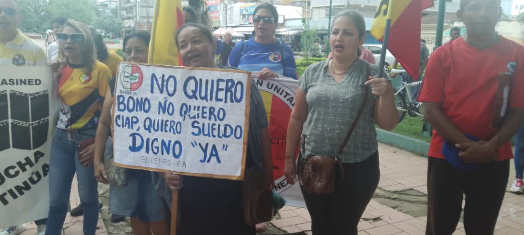 Omar González: Sueldo de los maestros no alcanza ni para pagar pasaje