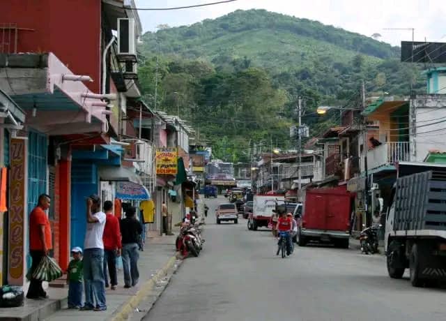 Vecinos de Santa Elena de Arenales en Mérida “no pegan una” con Corpoelec