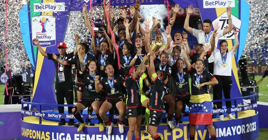 Santa Fe, campeón del fútbol femenino colombiano con el sello de la venezolana Jéssica Velásquez