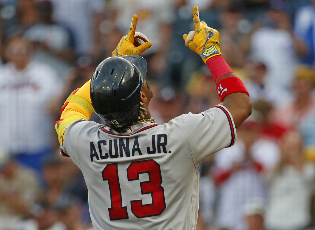 En VIDEO: batazos claves de Ronald Acuña y Oswaldo Arcia le dieron la victoria a Bravos sobre Piratas