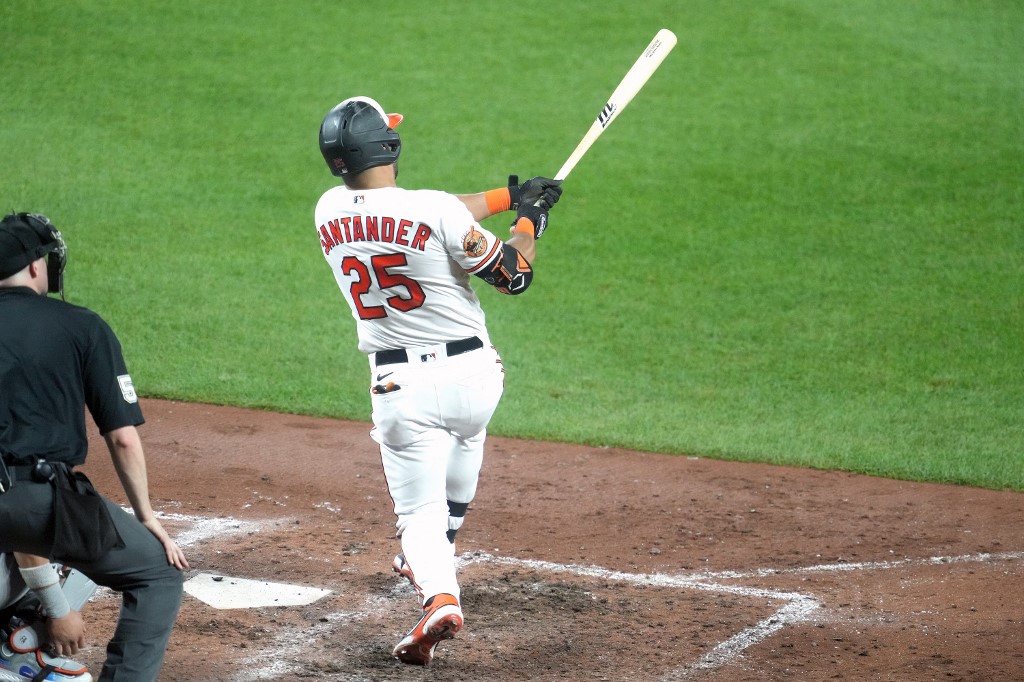 Anthony Santander desató todo su poder con un vuelacercas frente a los Mets (VIDEO)