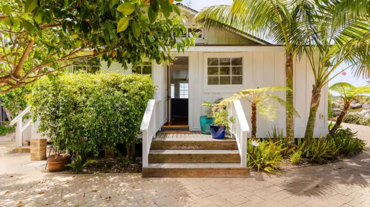 Ashton Kutcher y Mila Kunis ofrecen GRATIS su casa de playa en California