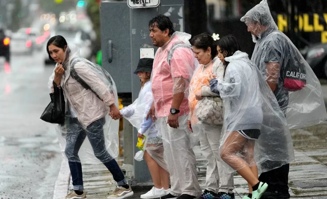 Impactantes IMÁGENES de la inundaciones provocadas por la tormenta Hilary: alerta en Los Ángeles y el sur de California