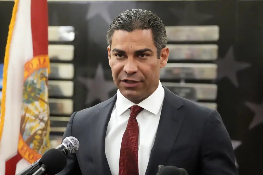 Cómo el alcalde de Miami, Francis Suarez, generó su fortuna de seis millones de dólares