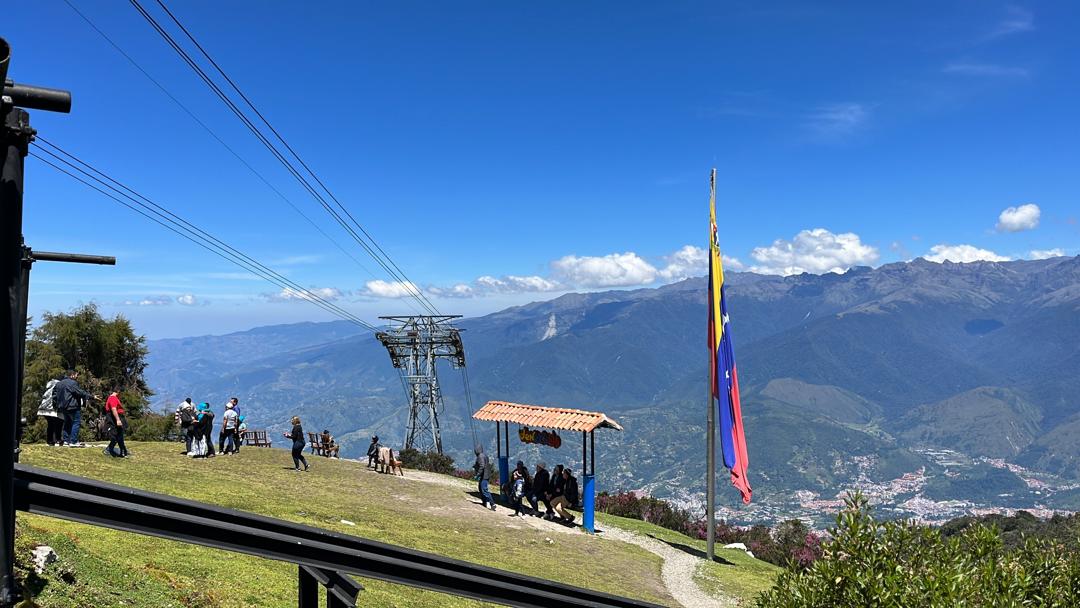 Turistas visitan atracciones y lugares emblemáticos de Mérida… hasta donde les alcance la plata