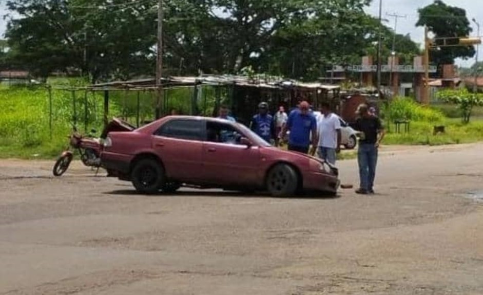 Conductores de Valle de la Pascua “no soportan un hueco más”