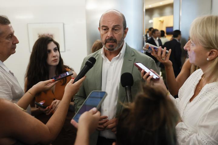 Con un respaldo contundente del PP, Pedro Rollán se convierte en el nuevo presidente del Senado español