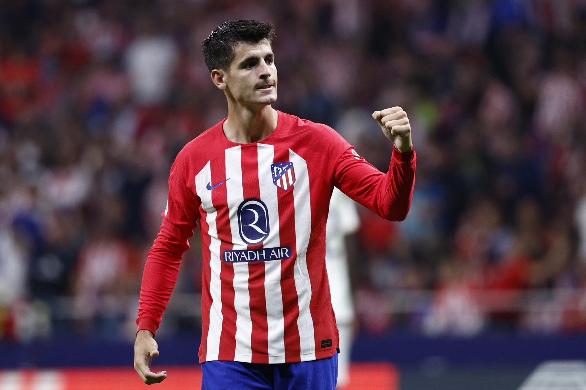 El español Álvaro Morata se despidió de sus compañeros del Atlético de Madrid