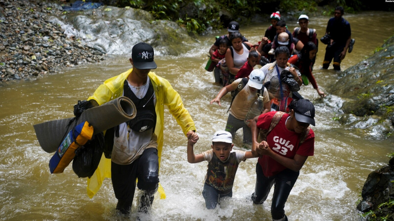 ONU alertó sobre el número sin precedentes de migrantes que han cruzado el Darién camino a EEUU en 2023 (Video)