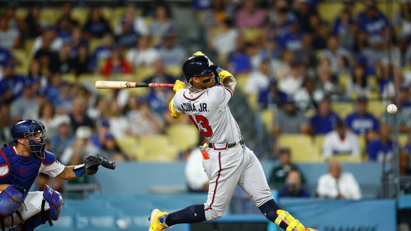 Nuevo logro desbloqueado: Ronald Acuña Jr. es el primer pelotero en llegar a 200 hits esta temporada (VIDEO)