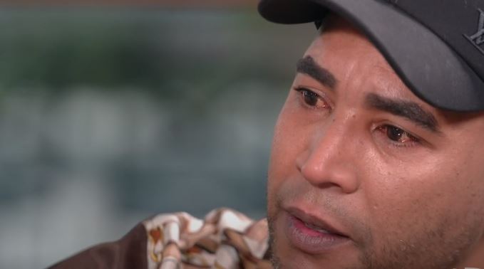 Don Omar lloró al contar que, tras problemas, volvió a ver a su padre cuando “casi estaba muriendo”