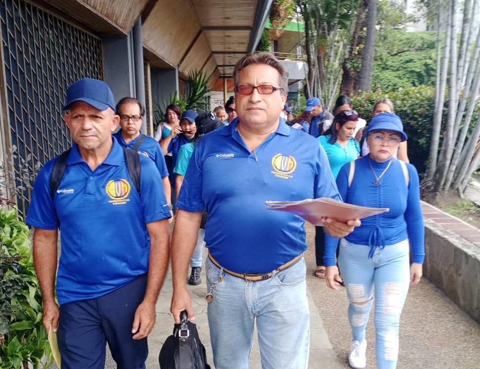 Maestros en Carabobo solicitaron protección ante la Inspectoría del Trabajo: “Amenazan con quitarles cestaticket”