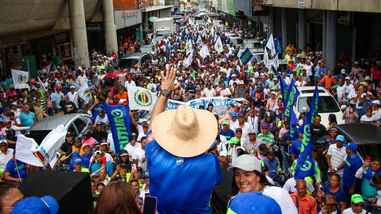 Carlos Prosperi visitó Barquisimeto para ratificar su compromiso con los venezolanos