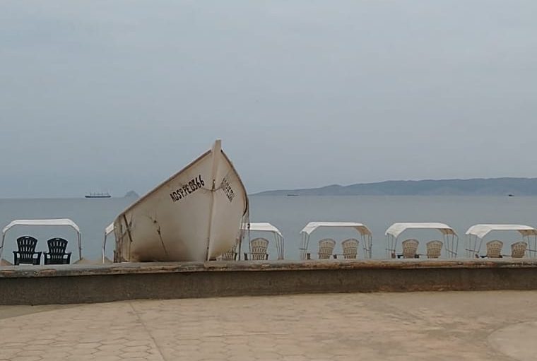 Playas de Lechería lucieron desoladas este #22Oct (VIDEO)