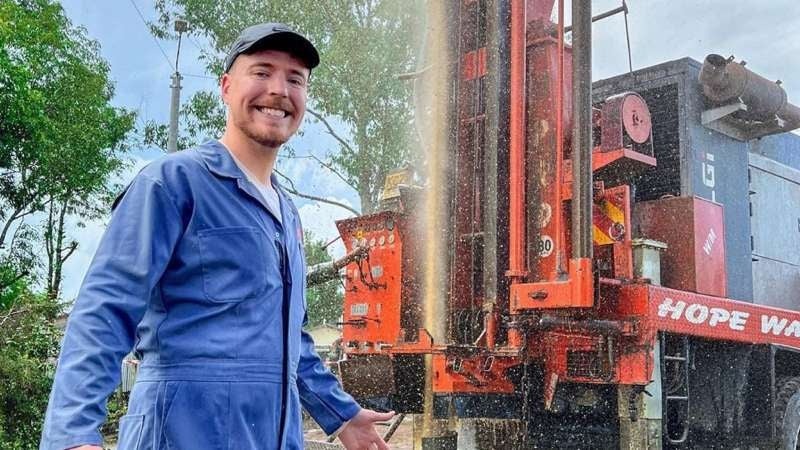 VIDEO: El millonario youtuber MrBeast construye 100 pozos en África para dar acceso al agua potable a miles