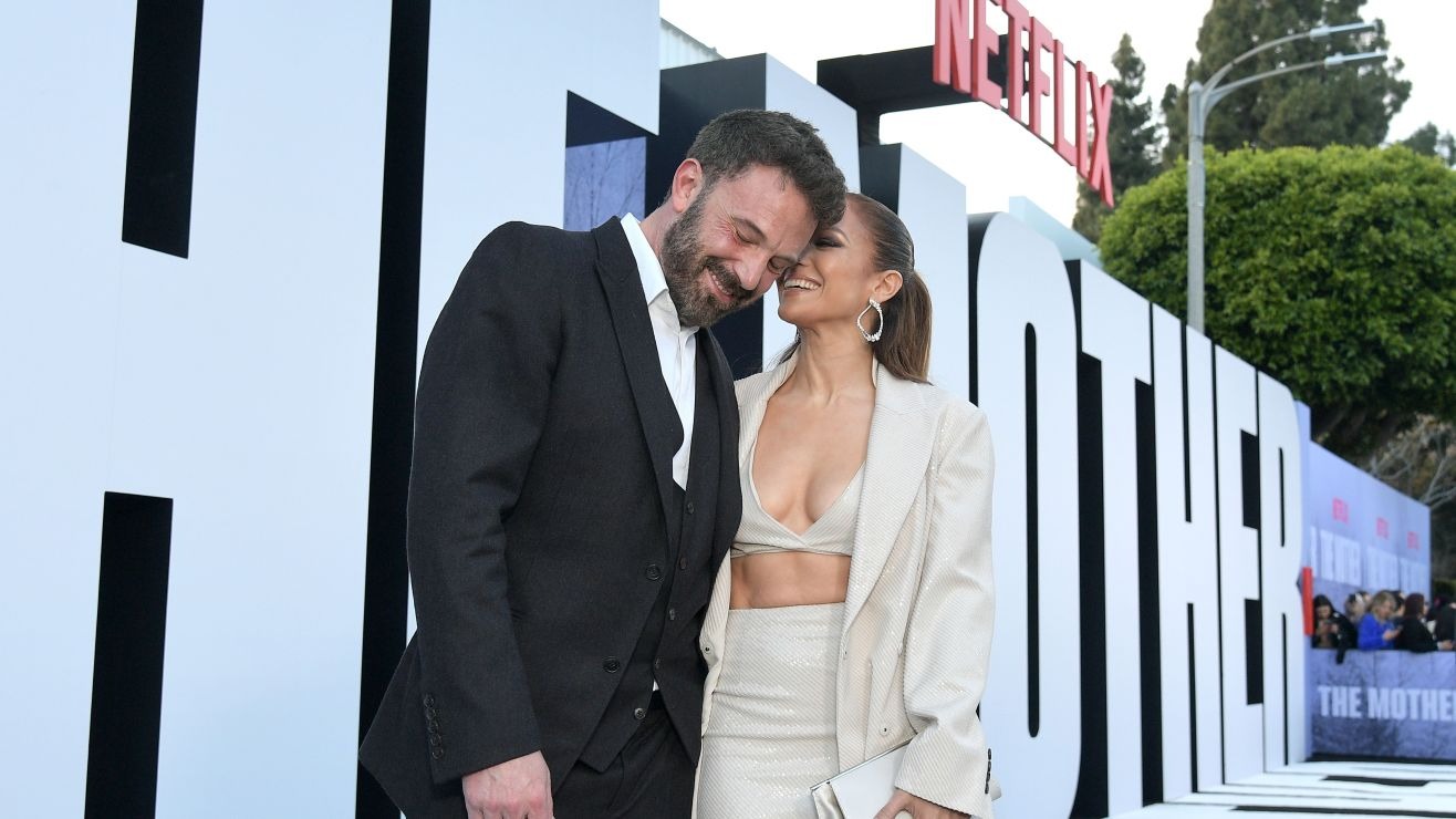 ¿Celos enfermizos? JLo insultó a fanática de Ben Affleck que le gritó “te amo” al salir de un restaurante en Los Ángeles