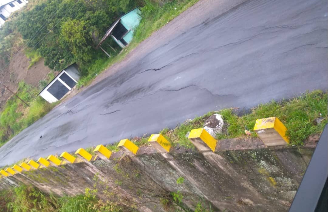 A punto de colapsar tramo en la vía principal hacia la frontera del Táchira (VIDEO)