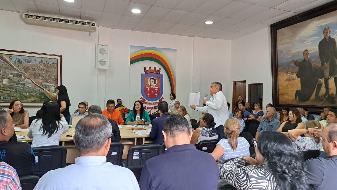 En San Cristóbal hay más licorerías que instituciones educativas y canchas deportivas