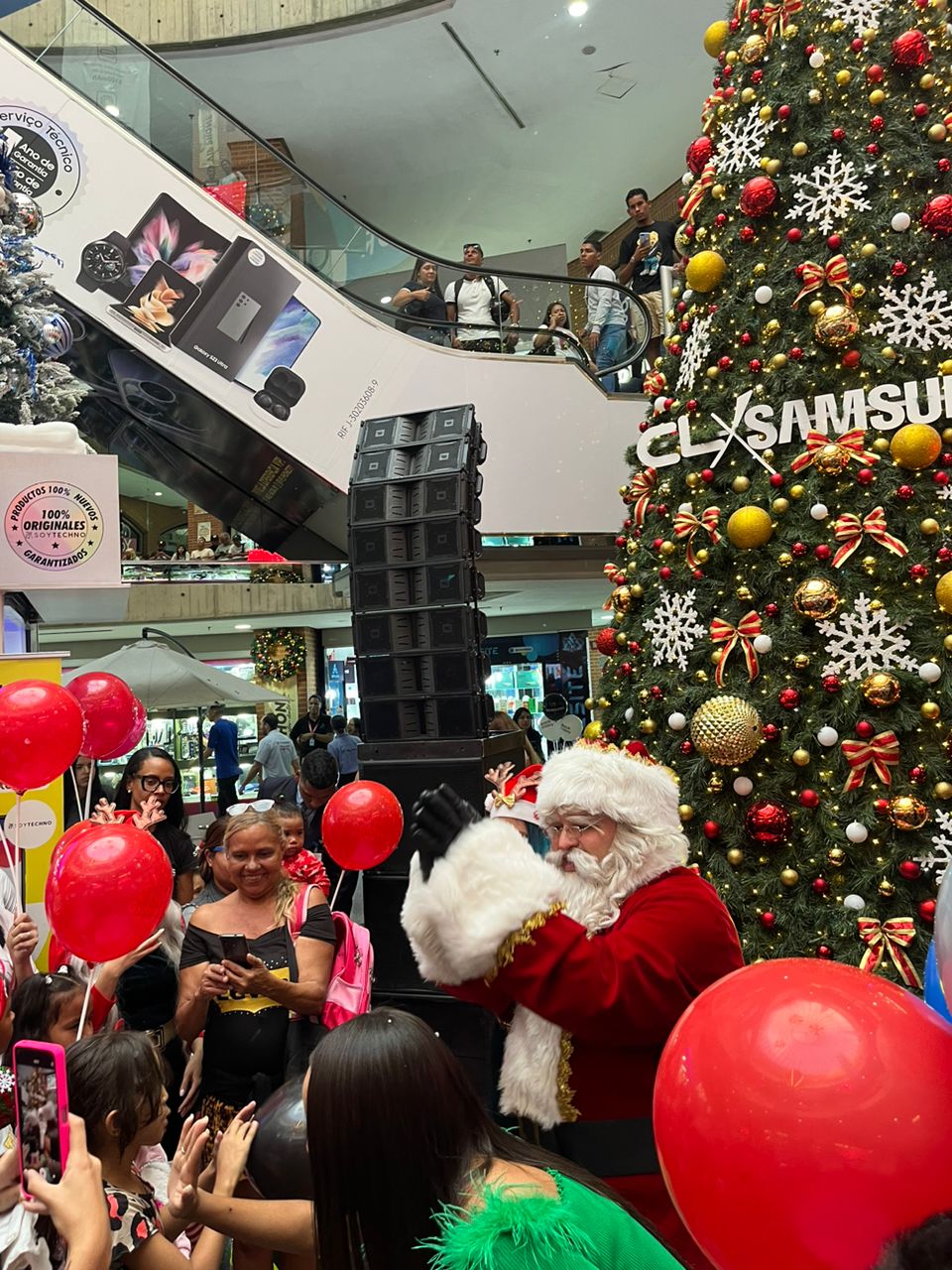 El Centro Tecnológico de Caracas dio inicio a la Navidad este #17Nov