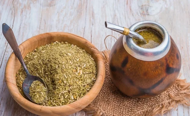 ¿El yerba mate para suplir al café? Un festival argentino en París enumera sus beneficios