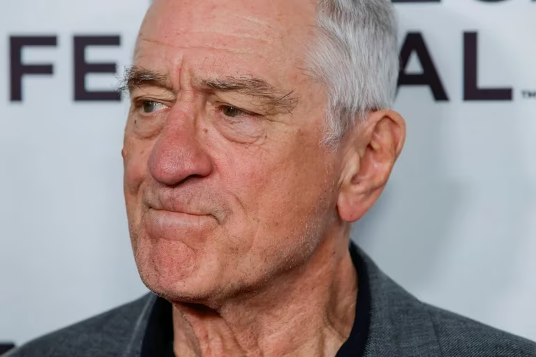 La batalla legal de Robert De Niro con su ex asistente: el actor admitió que la maltrató y la insultó