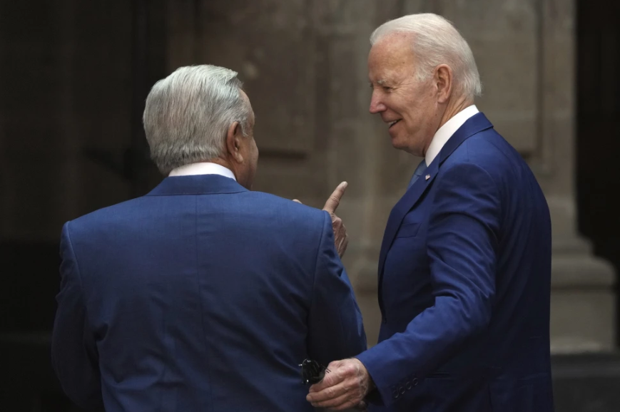 Biden y López Obrador acuerdan “medidas inmediatas” para reducir los cruces fronterizos